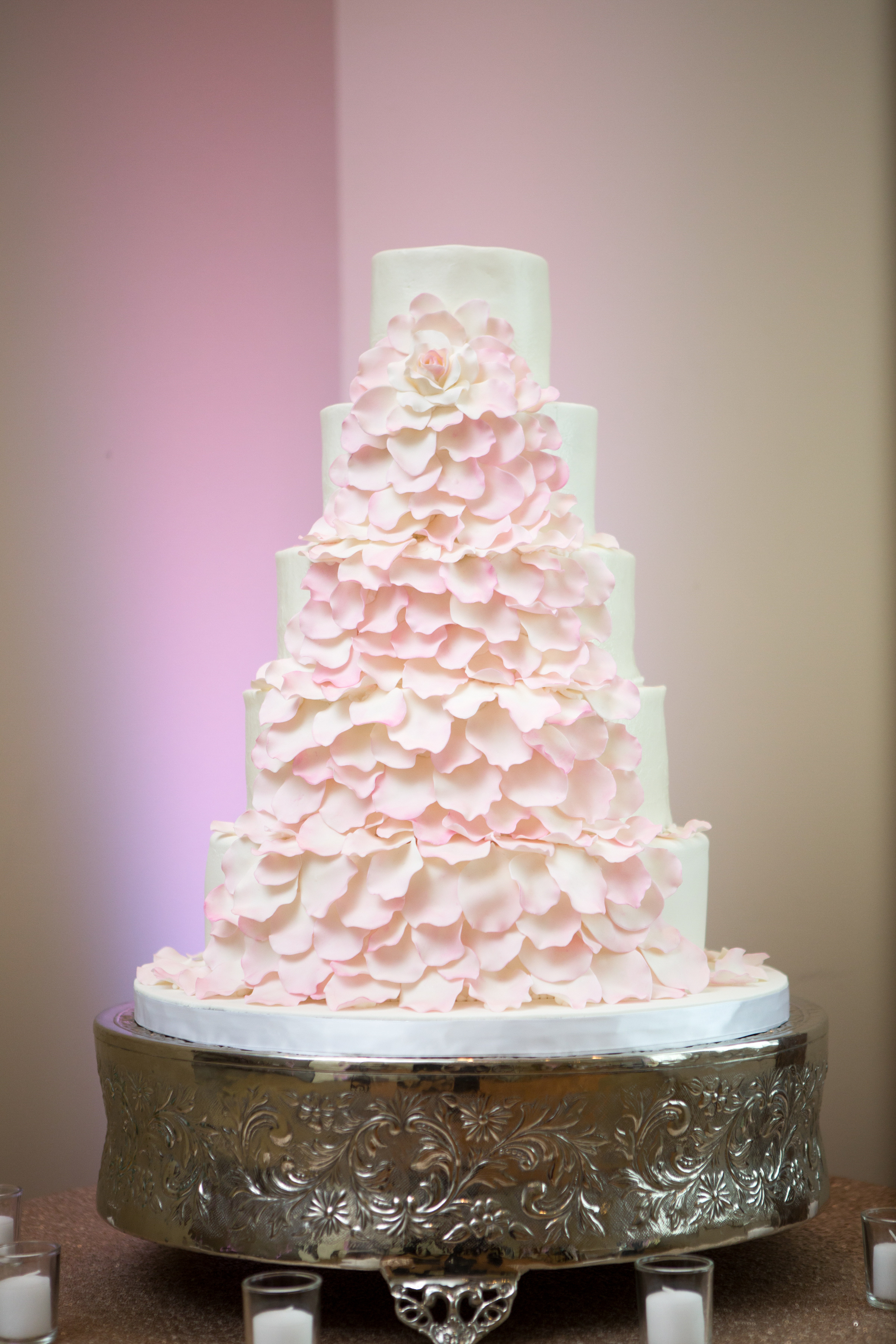 Liz & Jay: Country Club Wedding, cake with pink flowers